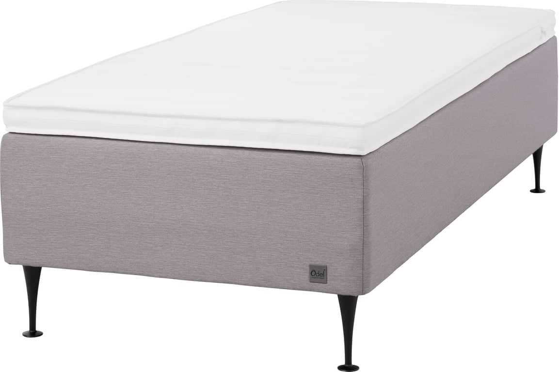 Odel® Foss rammeseng 75x200 - Tekstil Dovre koks, medium liggekomfort, inkludert Odel 35 overmadrass og sengeben - Produktbilde